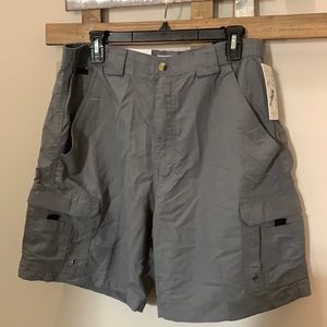 Spicy Tuna Cargo Shorts NWT